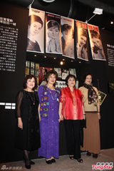 组图：国联四凤30年聚首 甄珍自嘲少女变老妇