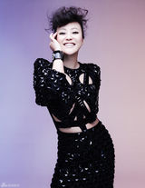 高清图：郝蕾最新时尚大片 变身未来战士魅力出众