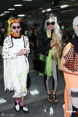 组图：LadyGaga台湾演唱会众星云集 Makiyo昆凌现身