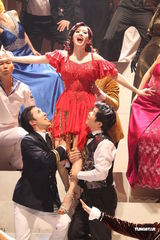 组图：许慧欣参演百老汇音乐剧 变性感歌姬突破自我