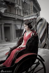 组图：《上海森林》王学兵倪大红掀夺宝风云