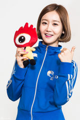 独家高清图：蜡笔团Crayon Pop对话新浪娱乐