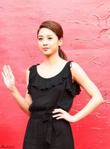 组图：《恋夏》亮相海峡影视季 吴映洁等走红毯