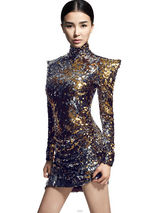 组图：龙女郎姚星彤金色点亮新年潮范儿十足