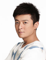 组图：朱雨辰夏日清凉写真首曝光 挥洒时尚青春