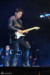 组图：五月天广州演唱会热唱 北上广免费开唱