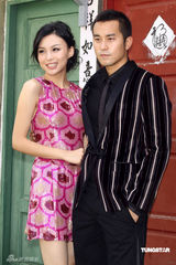 幻灯图：《泪王子》记者会 关颖朱璇比旗袍