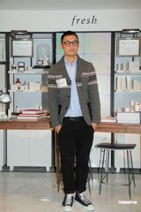 组图：余文乐投诉内地空气差 Amanda明年补度蜜月