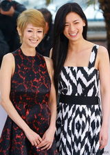 组图：《如父如子》记者会 福山雅治携两美现身