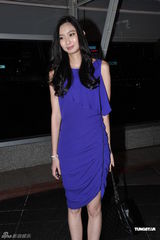 组图：张舒雅现身筹款晚会 与陈启泰携手做慈善