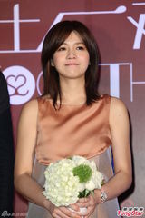 组图：陈妍希难忘前男友 大赞新片搭档甄子丹