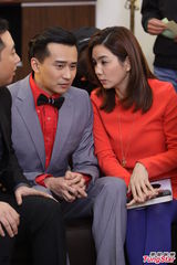 组图：王自健爆料S.H.E春晚内幕 Ella险翻脸