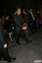 组图：陆川戴立忍曾宝仪等现身张震婚礼