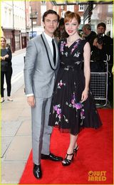 组图：大表哥辞演唐顿拍新片 暴瘦亮相变俊俏