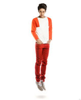 组图：新一代萌主蒋劲夫帅气写真