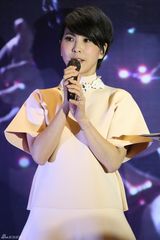 组图：许茹芸跨年开唱 称愿为爱放弃事业