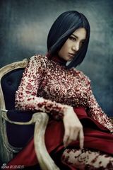 组图：尚雯婕《未未来》首播 打造Remix唱片视觉