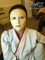 组图：秦岚《王的盛宴》老年妆全揭秘