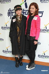 组图：Twins宣传新专辑阿娇否认被黎国辉追求