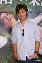 组图：陈柏霖带病拍微电影期待与桂纶镁再合作