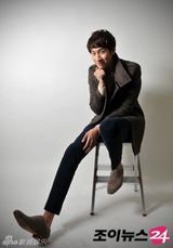 策划：韩版长腿偶吧 把长裤穿成九分裤的男人们