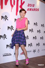 组图：林俊杰获票选人气男艺人 谢谢周杰伦相挺