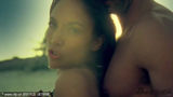 组图：洛佩兹新歌MV曝光 和半裸型男调情场面香艳