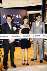 幻灯图集：香港靓模Angelababy露肩小洋装