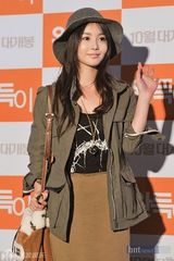 组图：《格斗少年菀得》首映众星云集 南圭丽等助阵