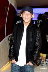 组图：陈冠希澄清被逼复出传闻 对娱乐圈还有兴趣