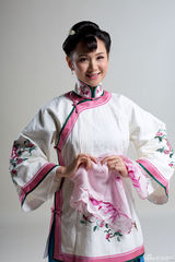 组图：《风雪夜归人》首演 余少群程莉莎演绎凄恋