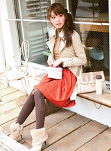 组图：日本模特宫田聪子示范89款秋季服饰搭配