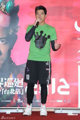 组图：郭富城限制饮食保持体态 称50岁前成婚