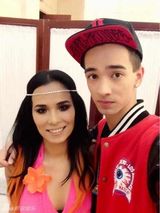 组图：韦唯仨混血儿子帅照曝光 大儿子北大学霸