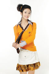 高清图：赵丽颖片约不断撞档期 美丽校花变空中飞人