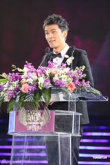 组图：海清带病上阵潮盛典 周立波自称上海最潮人