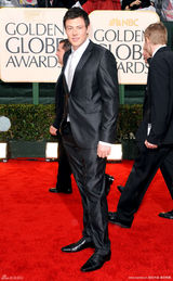 高清组图：《Glee》男星考瑞-蒙坦斯银色领带帅气