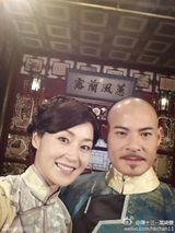 组图：43岁万绮雯容颜不老似花季少女