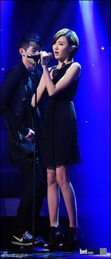 组图：韩新女团EXID《Show Champion》节目性感华丽