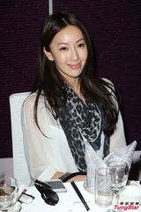 组图：隋棠助阵《犀利人妻》庆功期待续集