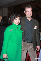 组图：许冠文慈善脱口秀 赵雅芝陈松伶捧场