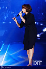 组图：韩团2PM与missA等出席音乐盛典尽情狂欢