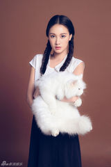 组图：程砚秋青春写真 清新气质甜美袭人