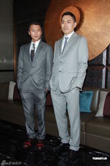 组图：谢霆锋公司乔迁之喜 低调当老板八年 