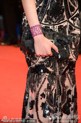 组图：超模刘雯助阵《爱》首映 邦女郎玛尔洛性感