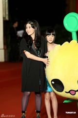 幻灯图：上海电影节星光闪耀 赵薇张柏芝辣妈吸睛