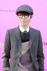 组图：吴君如力挺曾志伟 胡杏儿不急发展新感情