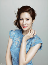 高清组图：韩星王嫔娜夏日写真 清凉露背秀曲线