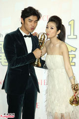 组图：《我可能》金钟称雄 林依晨陈柏霖荣膺帝后