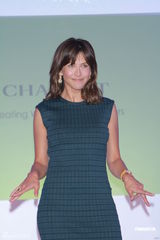 组图：苏菲-玛索优雅亮相香港 笑容亲切自然随意